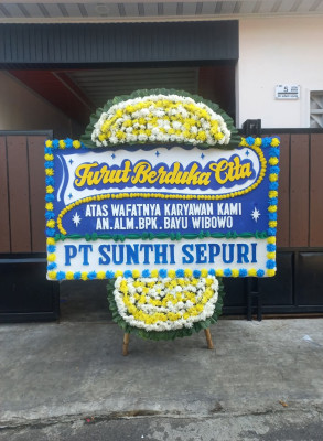 Papan Bunga Duka di Teiraplu